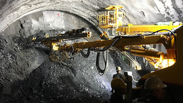 隧道卵石地層支護(hù)